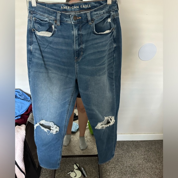 American Eagle soft knit mom jean - Picture 4 of 4